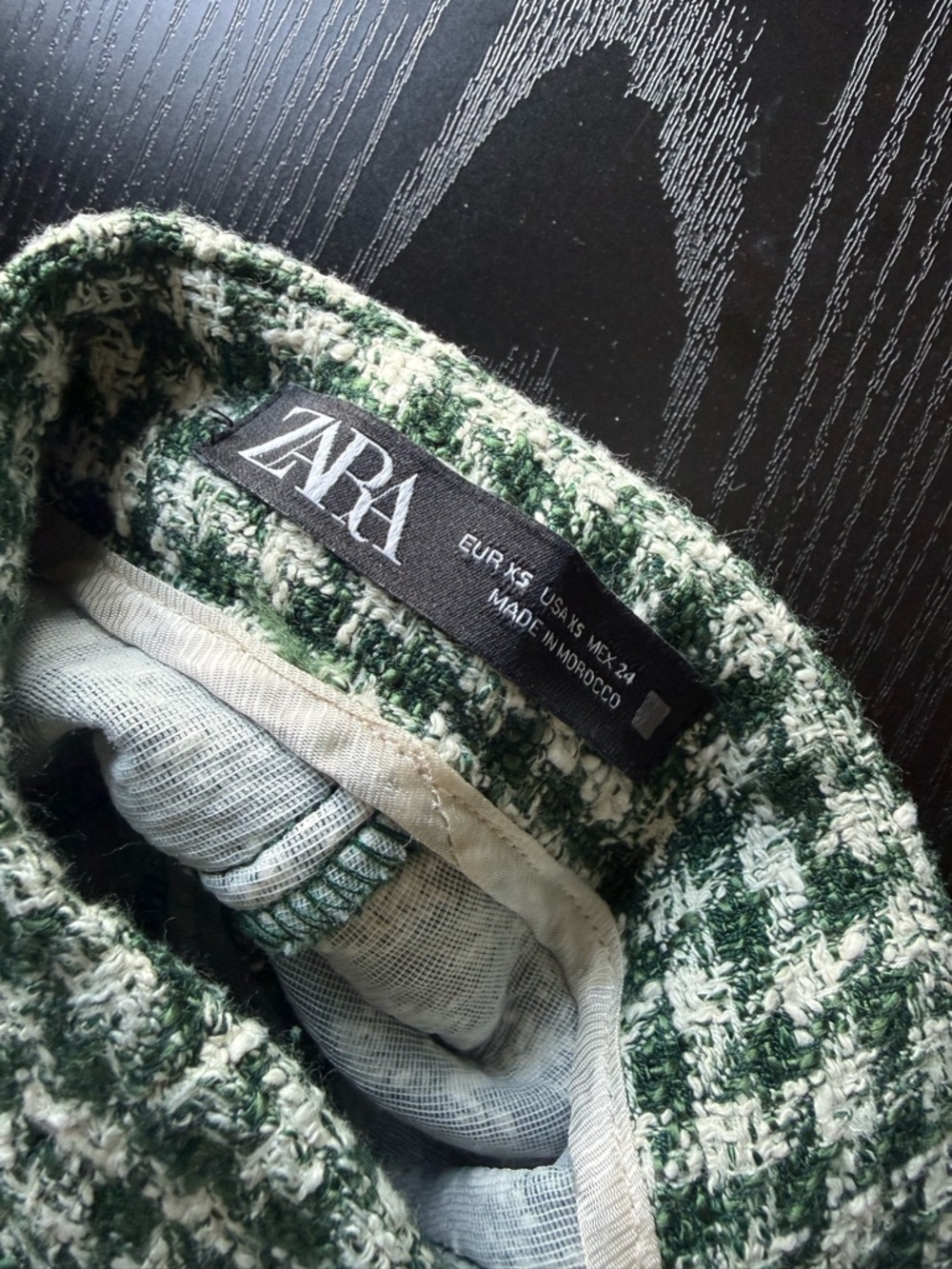 Green & Cream - Picture 11 of 16